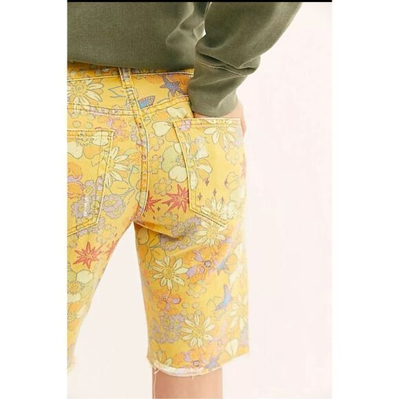 Free People Alani Banana Floral Printed Cutoff Shorts - Picture 3 of 7